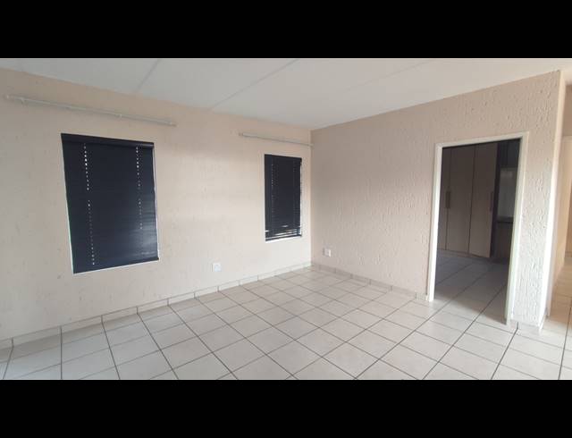2 BEDROOM FLAT FOR SALE IN THREE RIVERS